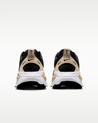 Nike College Vomero 18 (Purdue) Men's Road Running Shoes. Nike.com